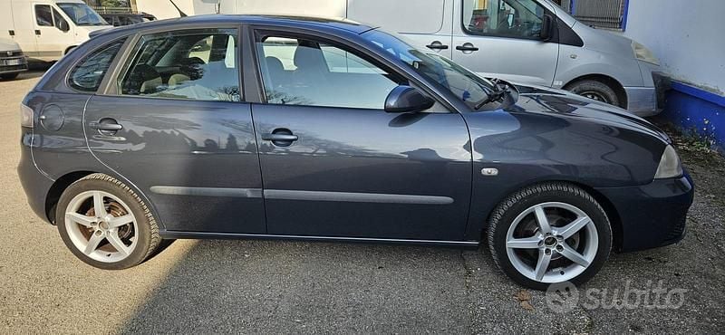 Usata Seat Ibiza Stylance 2007 Grigio Utilitaria