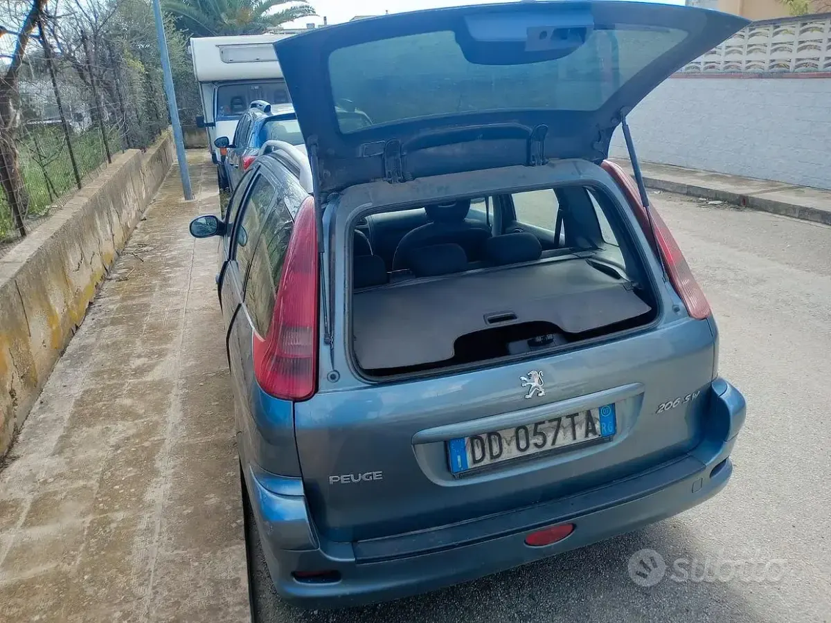 Usata Peugeot 206 68 CV (50 kW) 2007 Grigio Station wagon