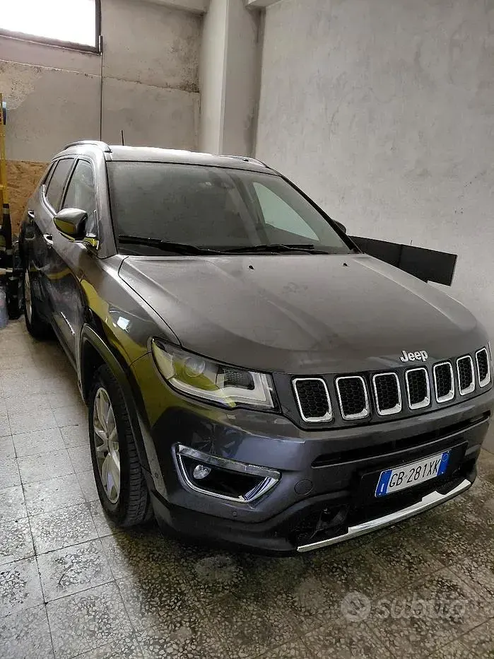 Usata Jeep Compass Limited 120 CV (88 kW) 2020 Grigio SUV