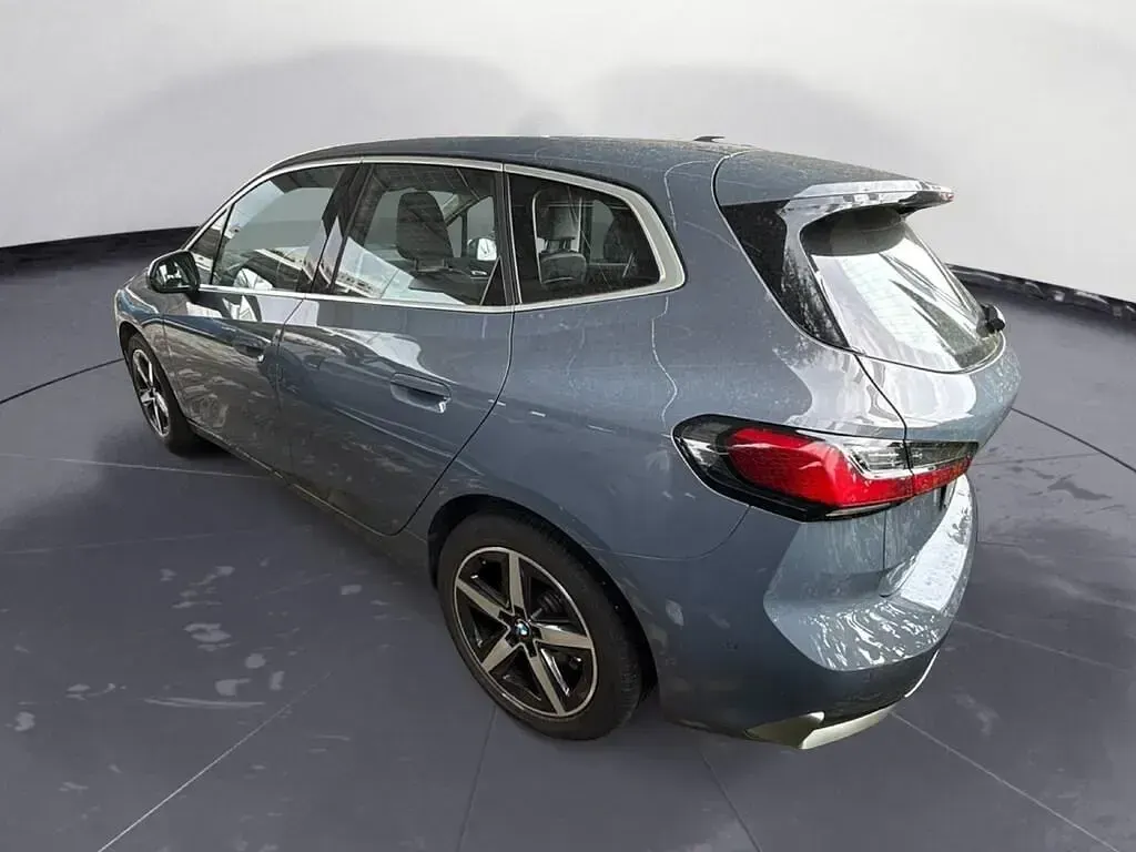 Usata BMW 218 Luxury Line 149 CV (109 kW) 2022 Grigio Station wagon