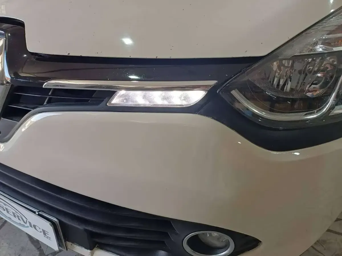 Usata Renault Clio IV 90 CV (66 kW) 2016 Beige Berlina