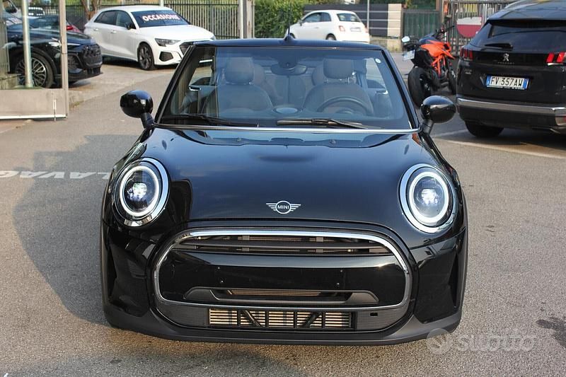 Usata Mini One Cabriolet 102 CV (75 kW) 2021 Nero Cabrio