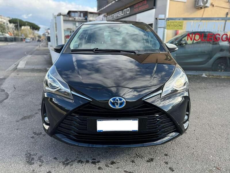 Usata Toyota Yaris Hybrid Active 73 CV (53 kW) 2019 Nero Berlina