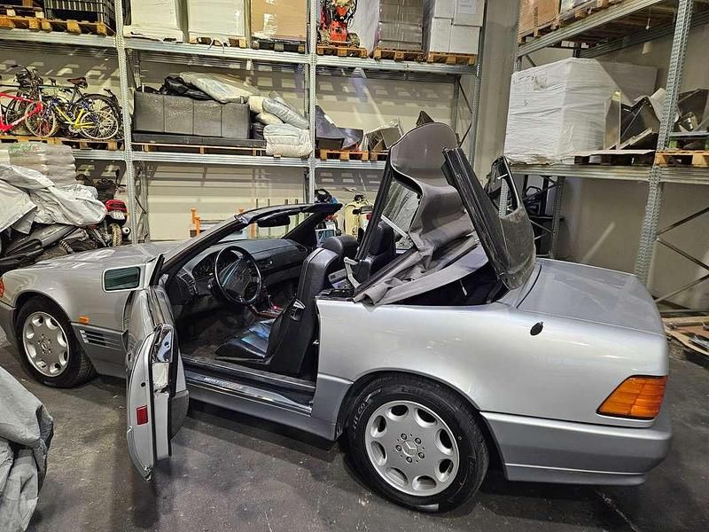 Usata Mercedes SL300 231 CV (169 kW) 1993 Argento Cabrio
