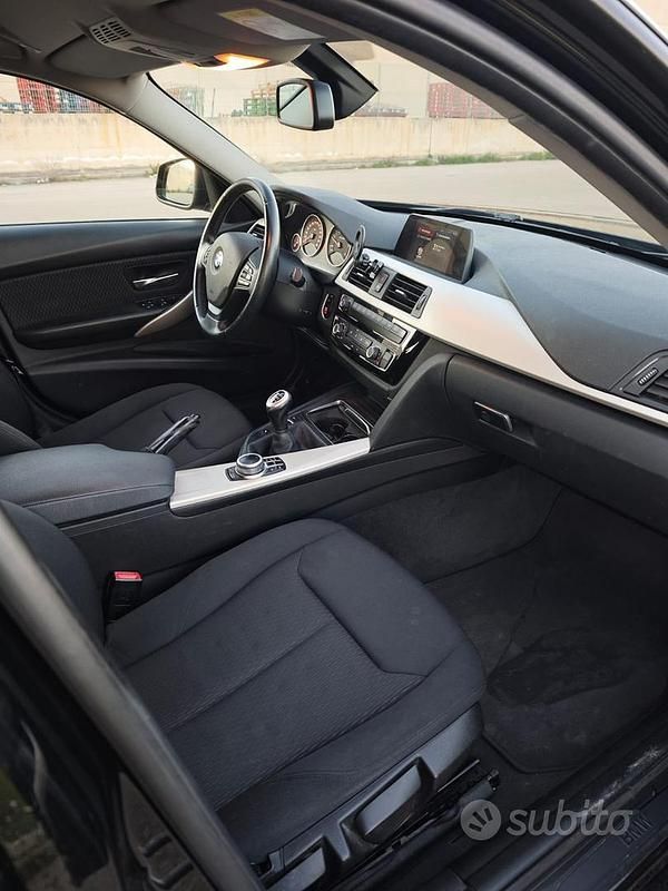 Usata BMW 318 150 CV (110 kW) 2018 Nero Station wagon