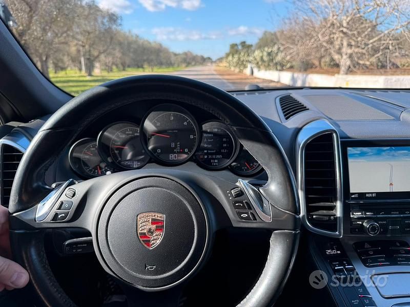 Usata Porsche Cayenne 245 CV (180 kW) 2012 Nero SUV