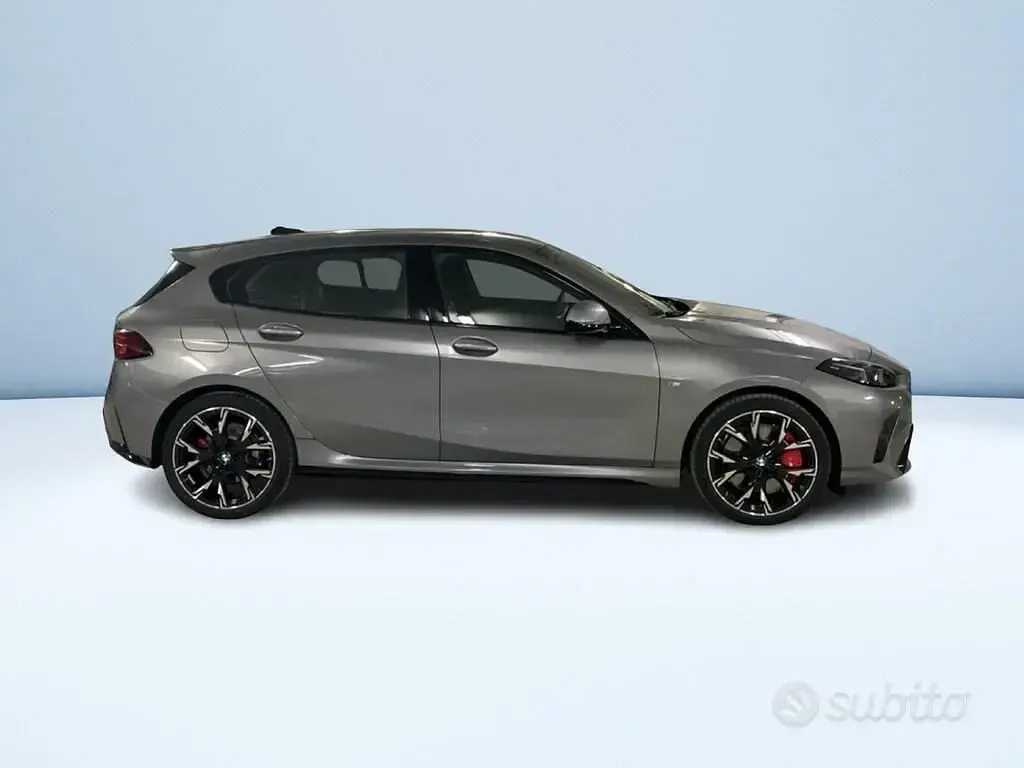 Usata BMW 118 M Sport 150 CV (110 kW) 2025 Grigio Utilitaria