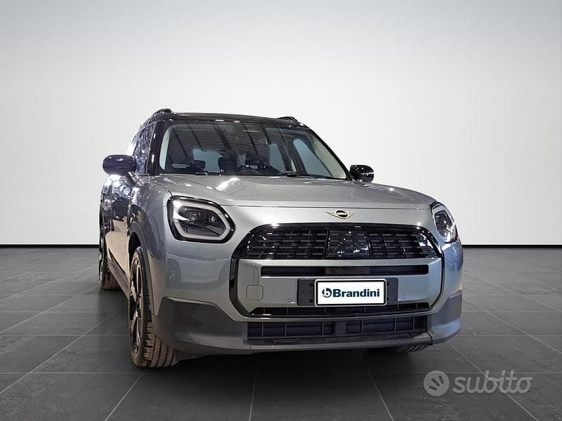 Usata Mini Countryman Classic 163 CV (119 kW) 2025 Verde SUV