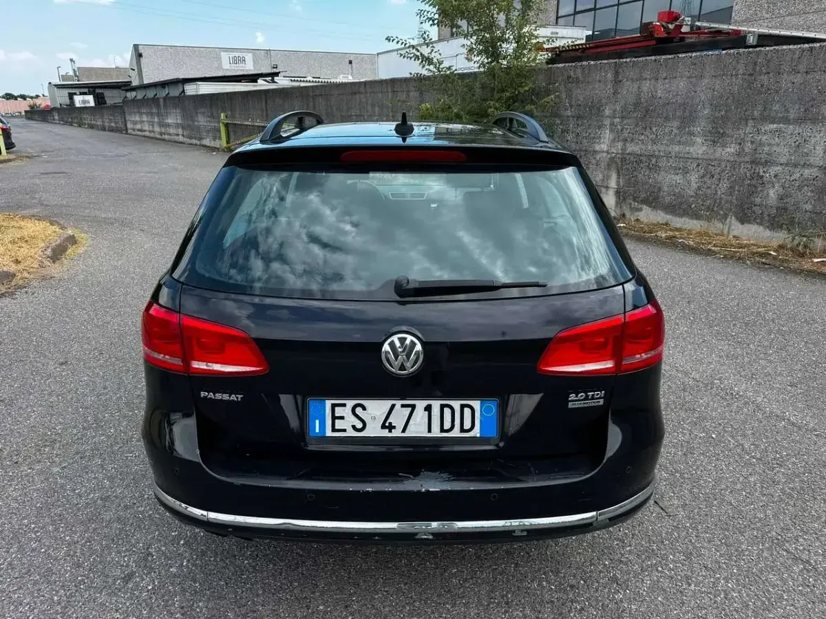 Usata VW Passat Highline 140 CV (102 kW) 2013 Nero Station wagon
