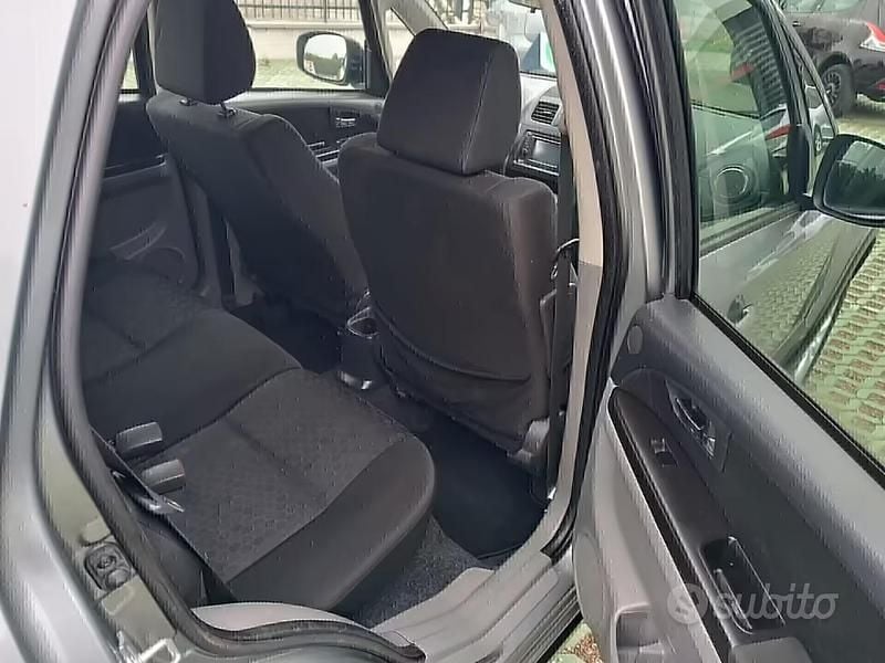 Usata Suzuki SX4 111 CV (81 kW) 2011 Grigio Station wagon