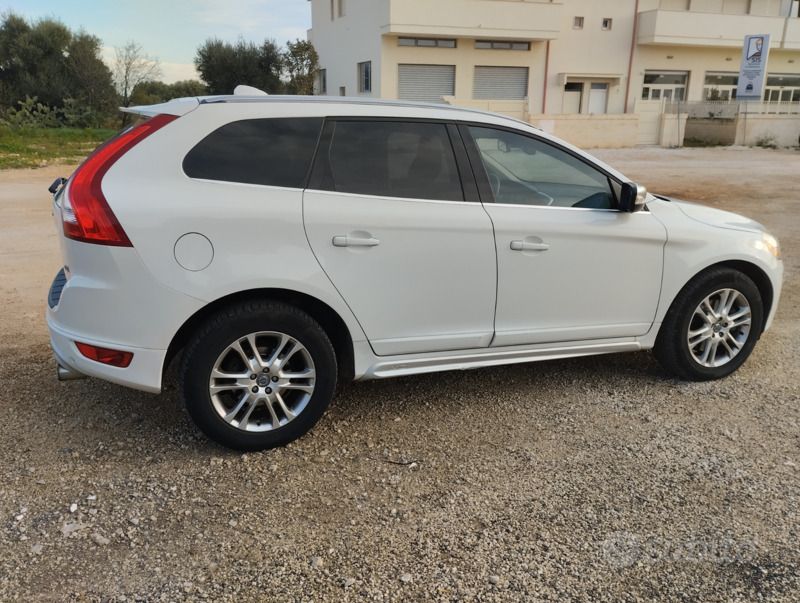 Usata Volvo XC60 R-Design 163 CV (119 kW) 2012 Bianco SUV