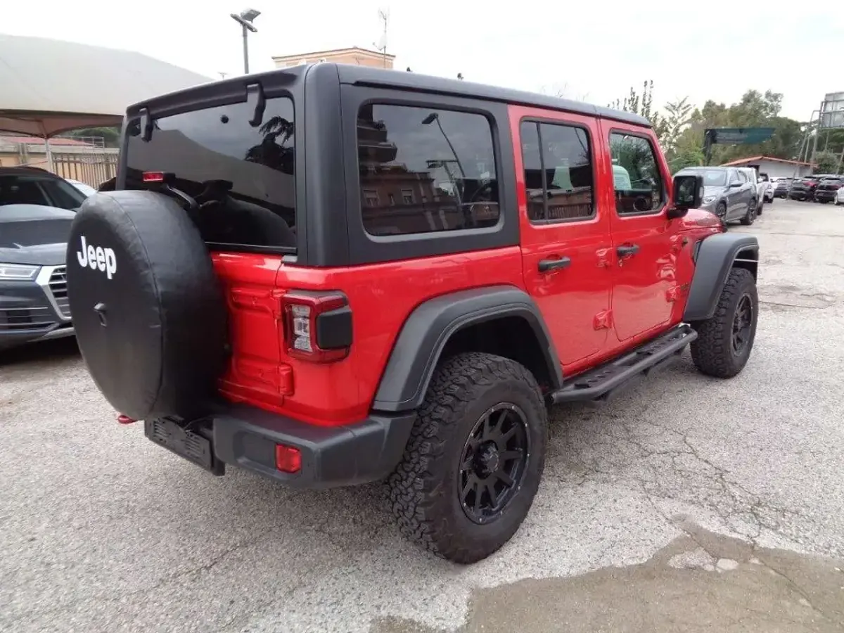 Usata Jeep Wrangler Rubicon 200 CV (147 kW) 2020 Rosso SUV