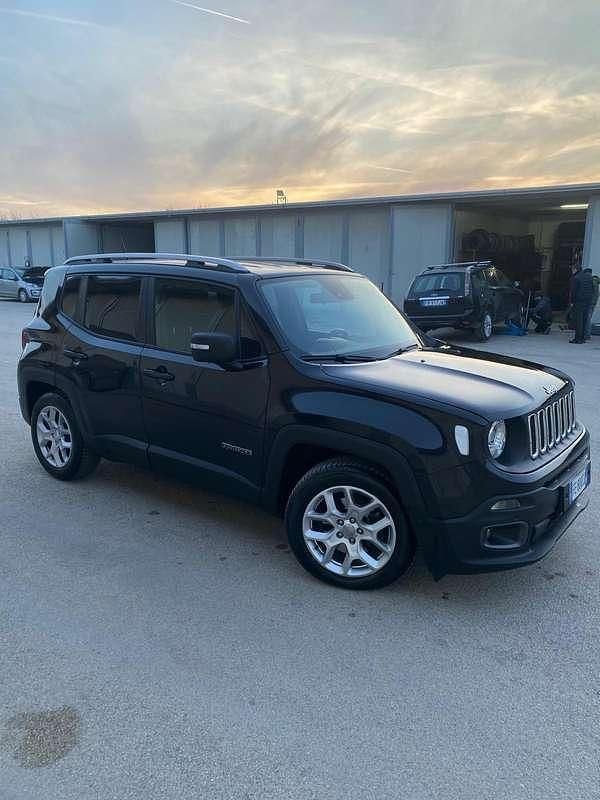 Usata Jeep Renegade Limited 120 CV (88 kW) 2016 SUV