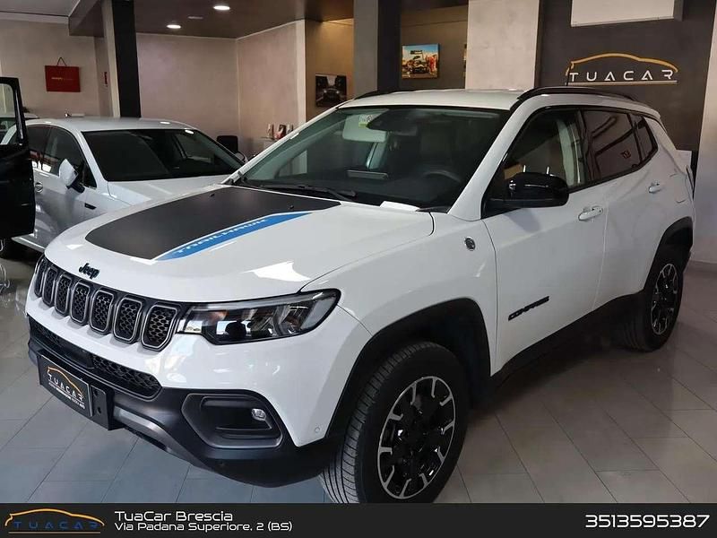 Usata Jeep Compass Trailhawk 241 CV (177 kW) 2023 Bianco SUV
