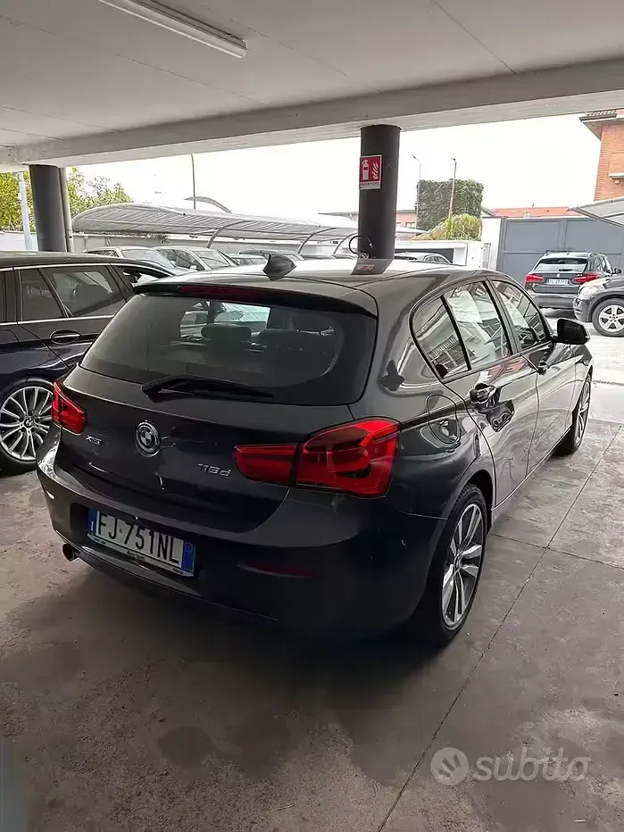Usata BMW 118 150 CV (110 kW) 2017 Grigio Berlina