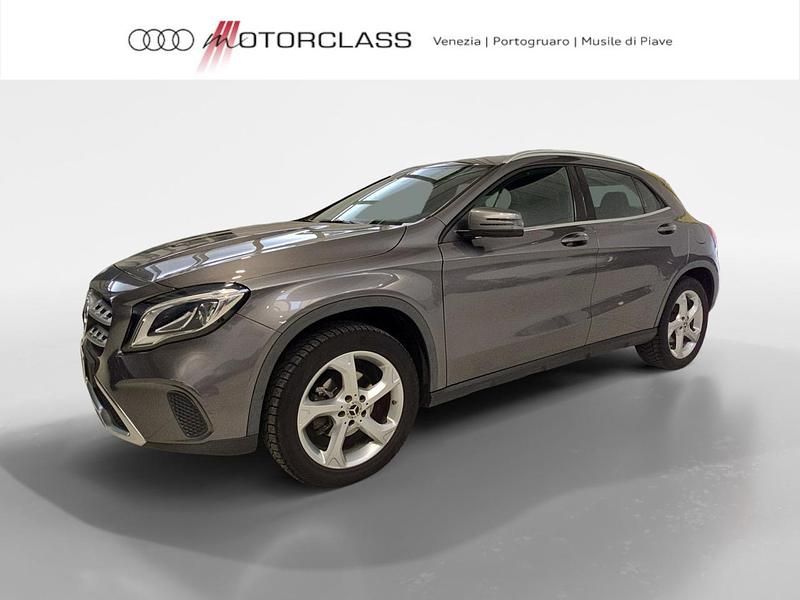 Usata Mercedes 180 122 CV (89 kW) 2020 Grigio Berlina