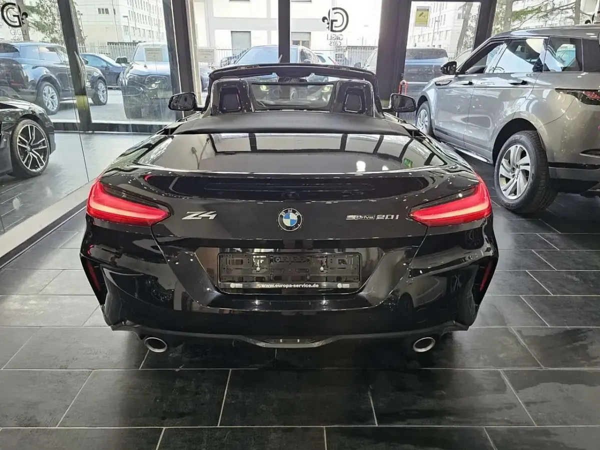 Usata BMW Z4 M Sport 197 CV (144 kW) 2025 Sapphire black Cabrio