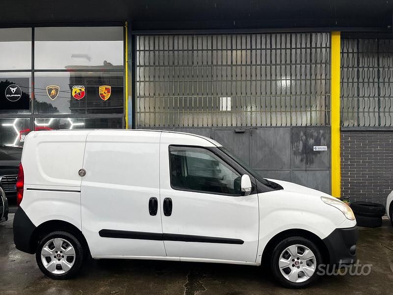 Usata Fiat Doblò 89 CV (65 kW) 2015 Bianco Monovolume