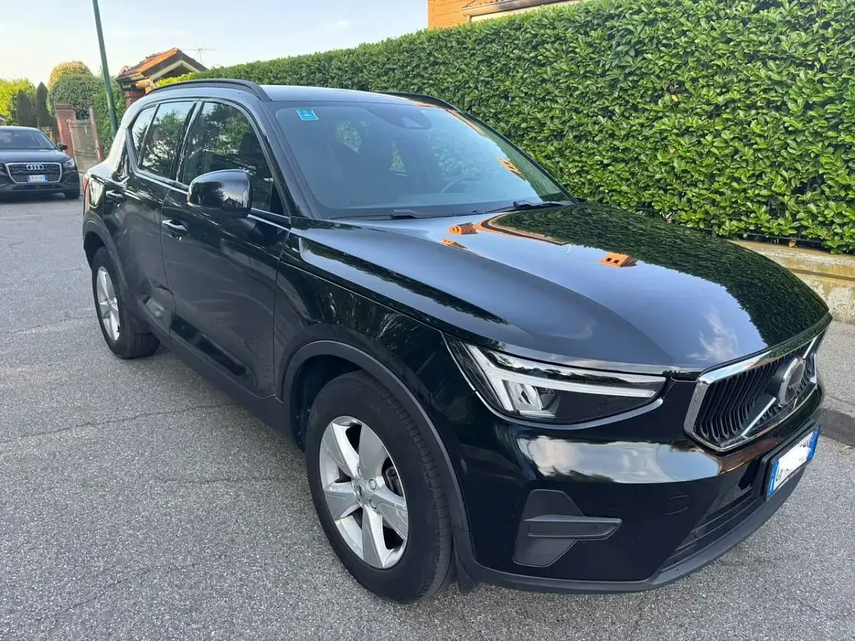 Usata Volvo XC40 129 CV (94 kW) 2023 Nero SUV