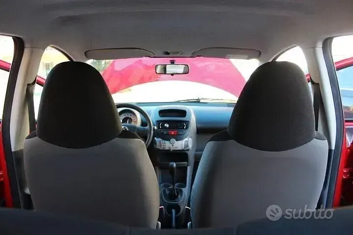 Usata Toyota Aygo Edition 68 CV (50 kW) 2010 Rosso Utilitaria
