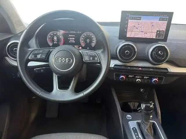 Usata Audi Q2 S-Line 150 CV (110 kW) 2025 Grigio SUV