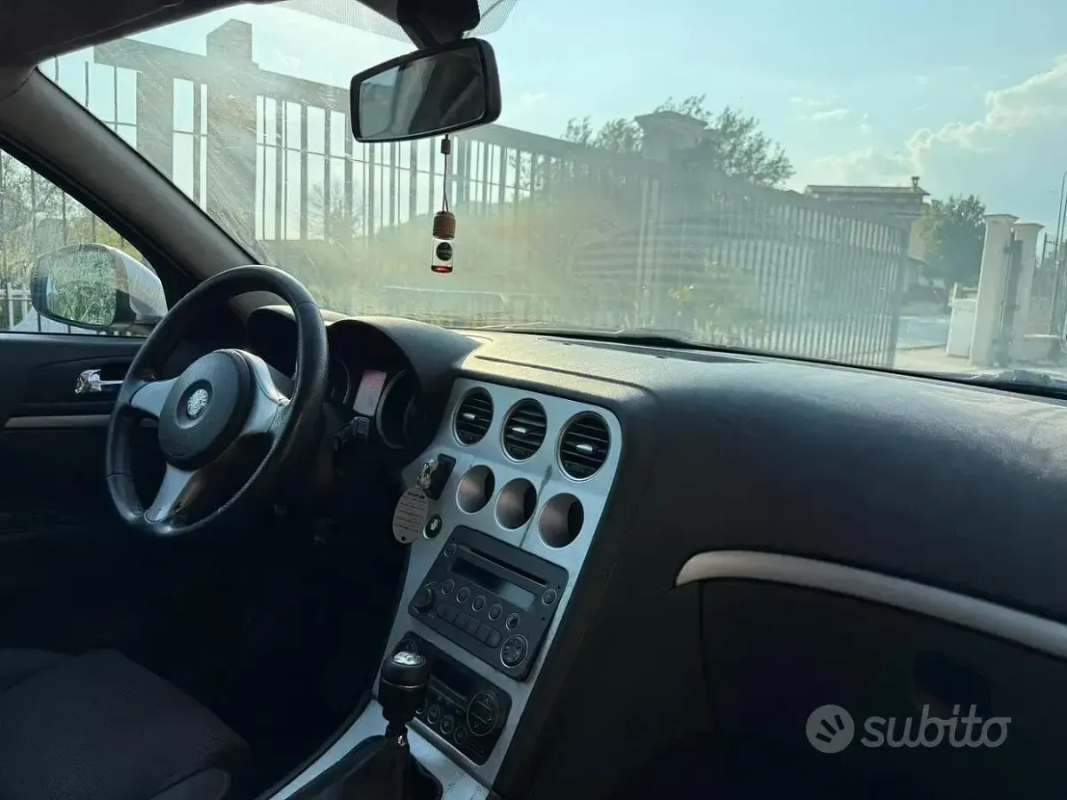 Usata Alfa Romeo 159 150 CV (110 kW) 2008 Bianco Station wagon