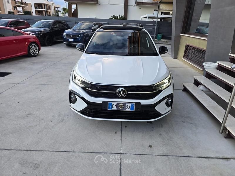 Usata VW Taigo R-line 150 CV (110 kW) 2023 Bianco SUV