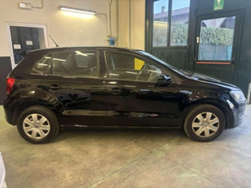 Usado VW Polo Trendline 75 CV (55 kW) 2014 Negro Berlina