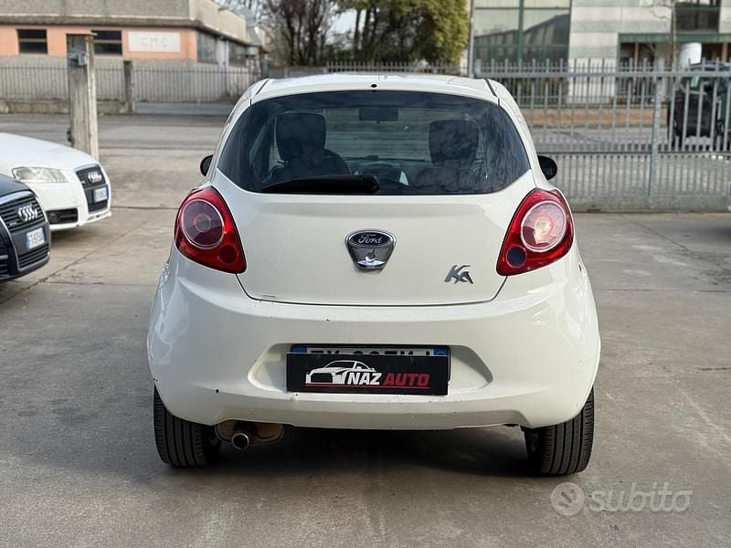 Usata Ford Ka Individual 69 CV (50 kW) 2014 Bianco Berlina