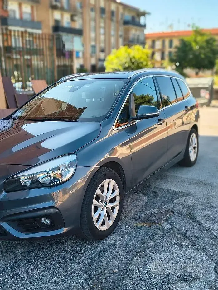 Usata BMW 218 150 CV (110 kW) 2017 Grigio Monovolume