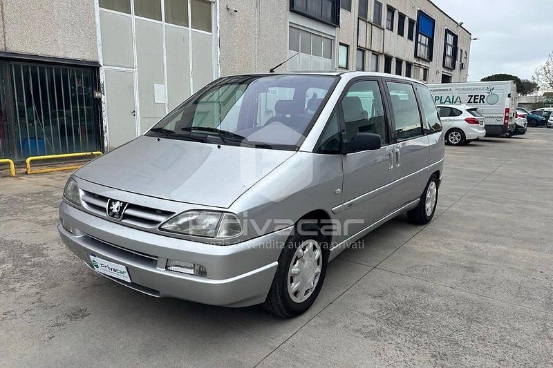 Usata Peugeot 806 109 CV (80 kW) 2000 Grigio Monovolume