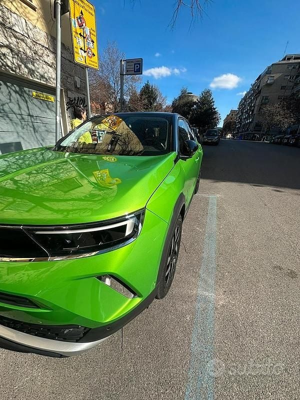 Usata Opel Mokka Elegance 130 CV (95 kW) 2022 Verde SUV