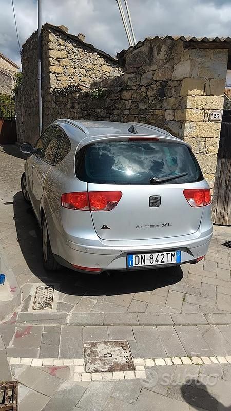 Usata Seat Altea 2008 Grigio Monovolume