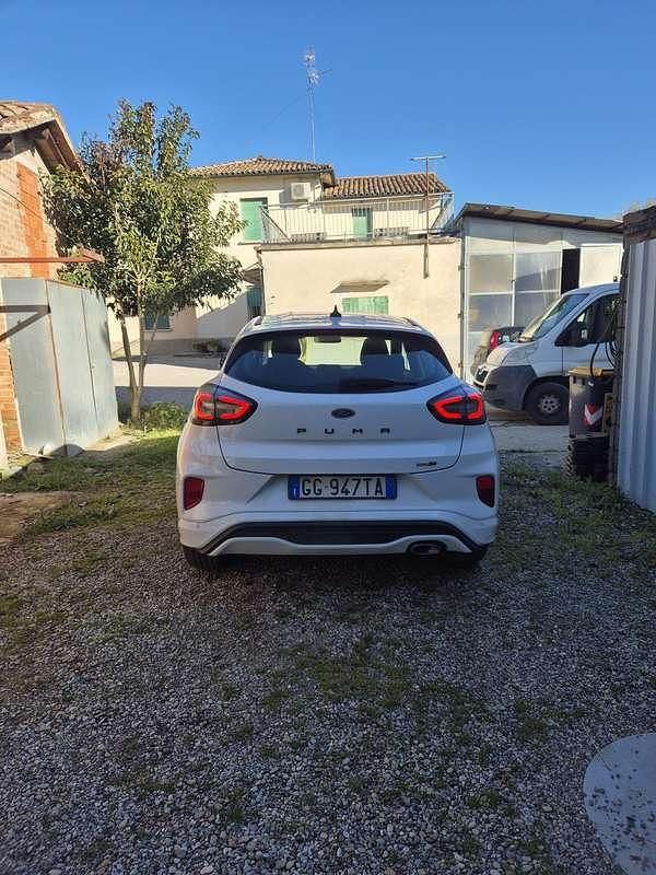 Usata Ford Puma 110 CV (80 kW) 2021 Bianco SUV