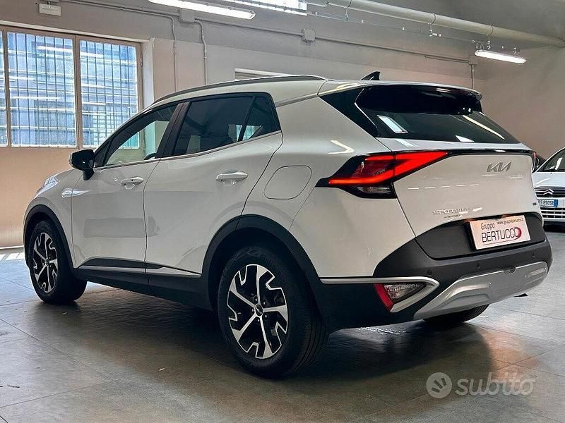 Usata Kia Sportage Style 230 CV (169 kW) 2022 Bianco SUV