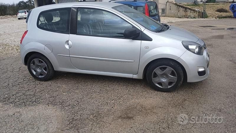 Usata Renault Twingo Night&Day 75 CV (55 kW) 2014 Grigio Utilitaria