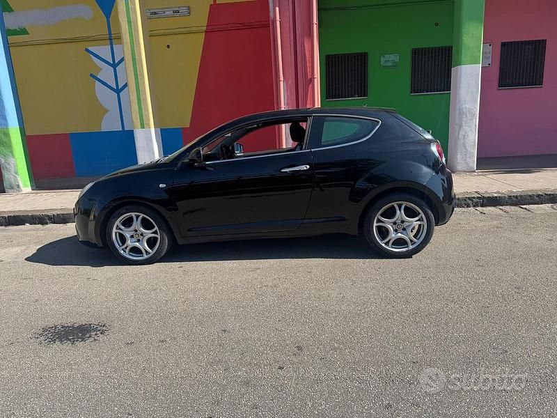 Second-hand Alfa Romeo MiTo 90 CP (66 kW) 2013 Negru Hatchback
