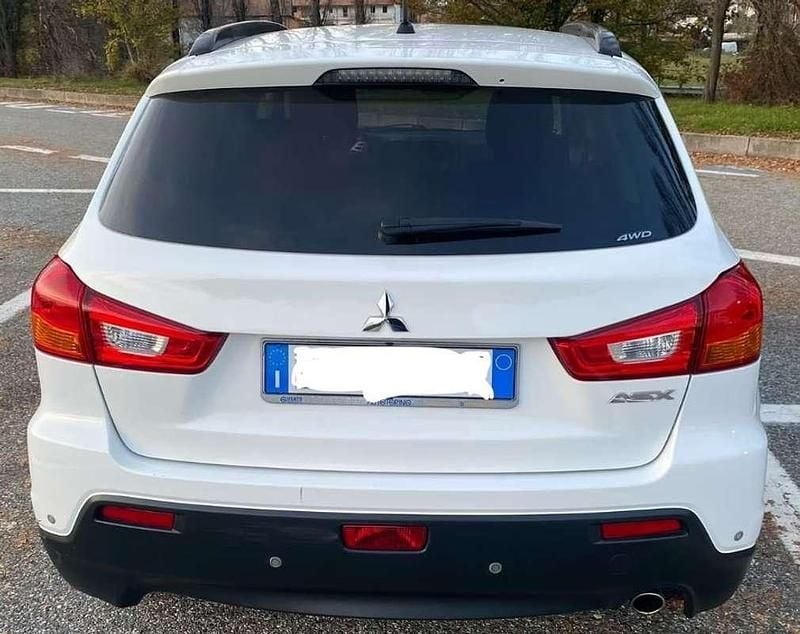 Usata Mitsubishi ASX Intense 150 CV (110 kW) 2013 Bianco SUV