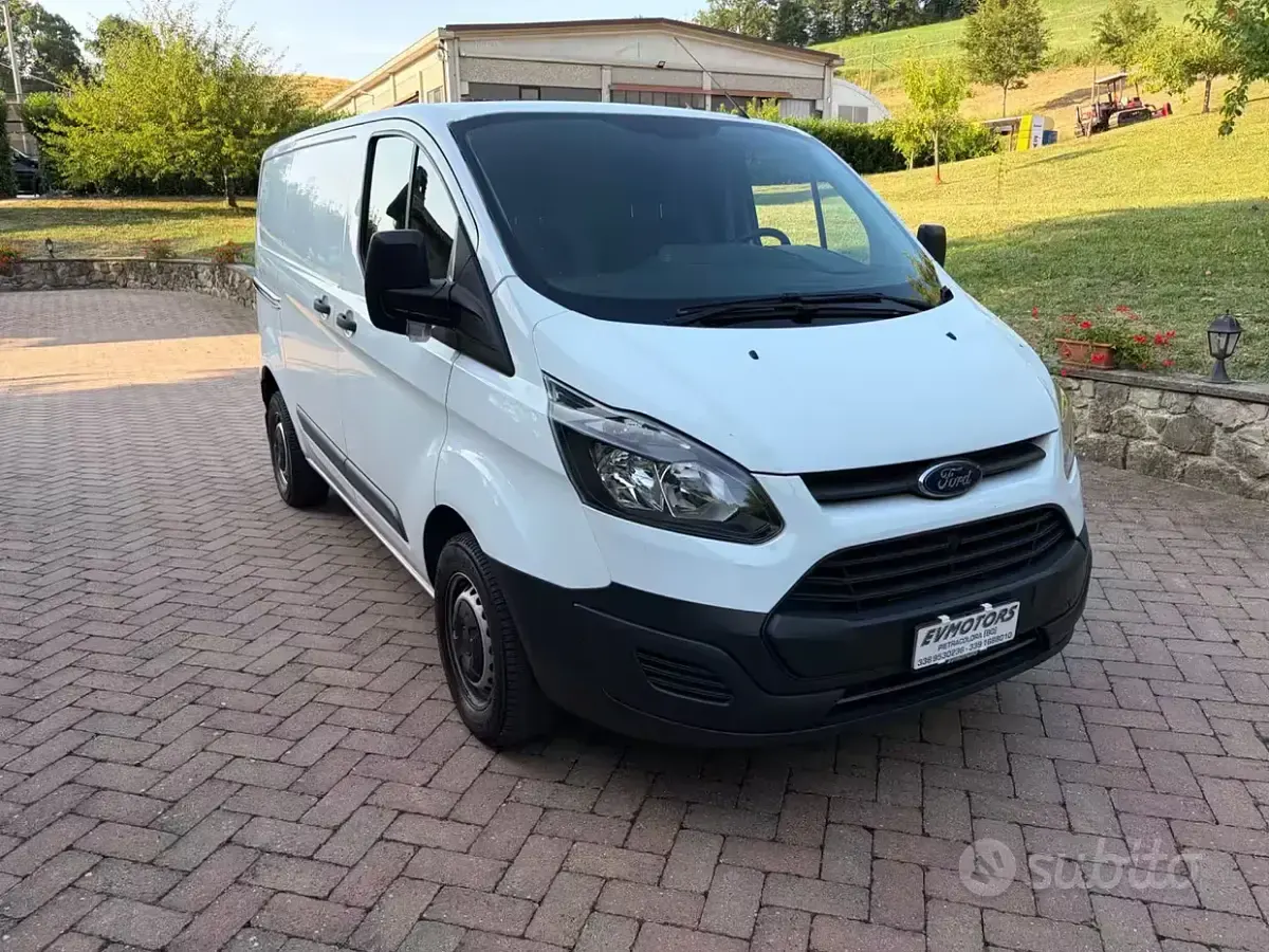 Usata Ford Transit Custom 105 CV (77 kW) 2017 Bianco Furgone
