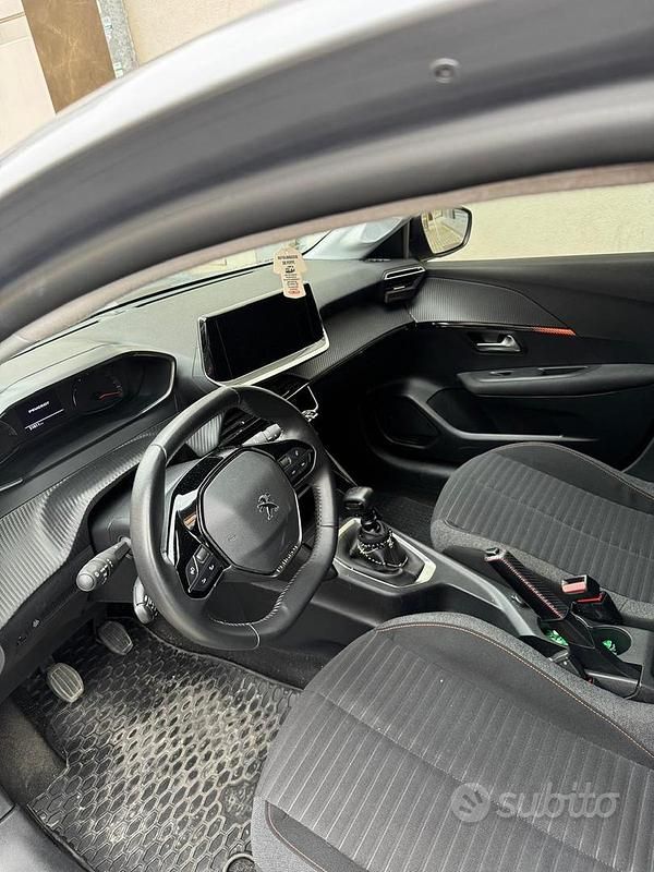 Usata Peugeot 208 2021 Grigio Utilitaria