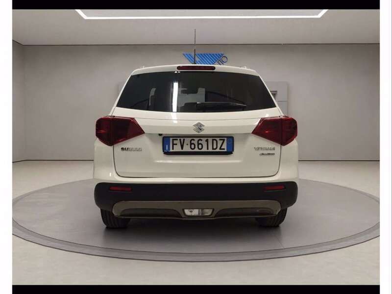 Usata Suzuki Vitara 111 CV (81 kW) 2019 Bianco frozen SUV