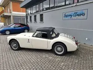 Usata MG MGA 72 CV (52 kW) 1958 Bianco Cabrio