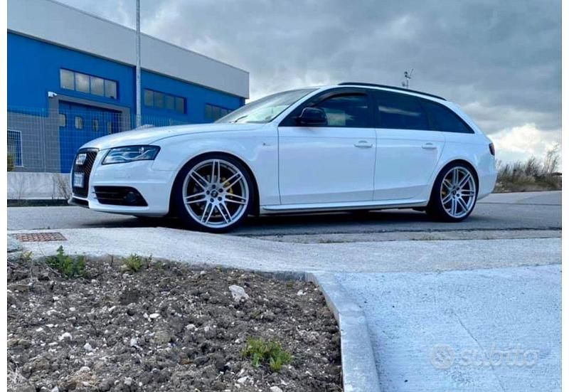 Bianco Usata 2011 Audi A4 S-Line Station wagon | 11.000 € (Molto cara) - Immagine 1/4