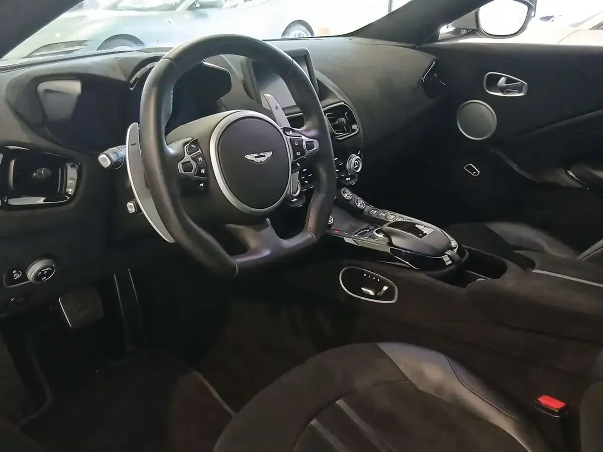 Usata Aston Martin Vantage 535 CV (393 kW) 2020 Gray Coupé