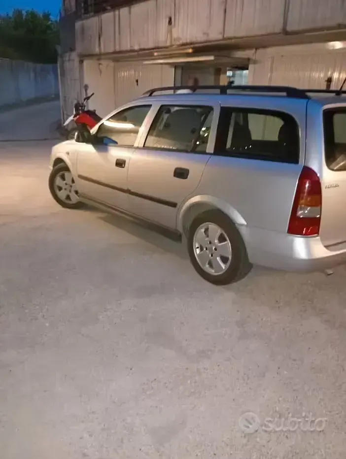 Usata Opel Astra 75 CV (55 kW) 2002 Station wagon