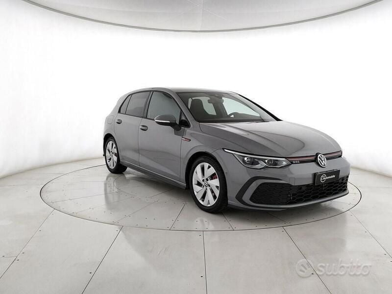 Grigio Usata 2021 VW Golf VIII GTI Tre volumi | 32.900 € (Cara) - Immagine 1/4