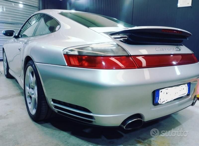 Usata Porsche 911 Carrera 320 CV (235 kW) 2002 Grigio Coupé
