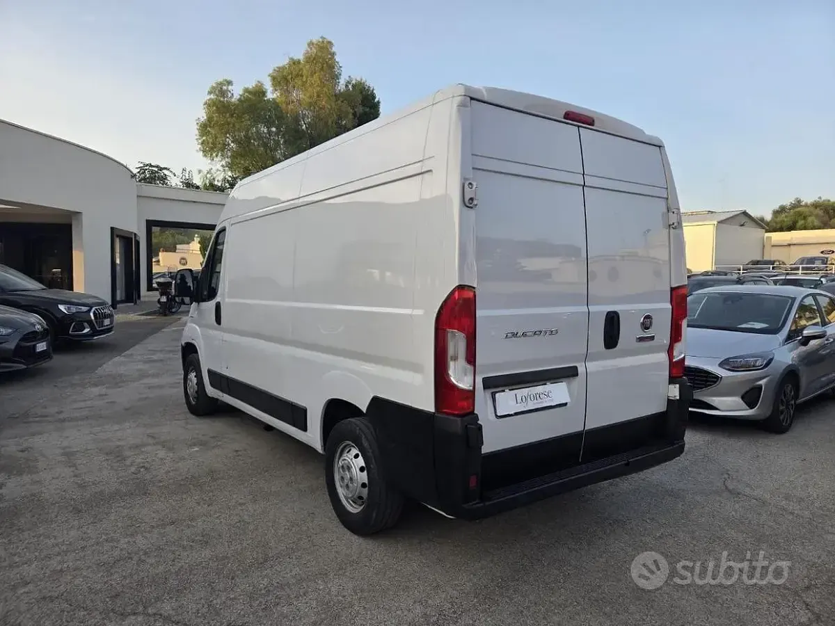 Usata Fiat Ducato 116 CV (85 kW) 2018 Bianco pastello Furgone