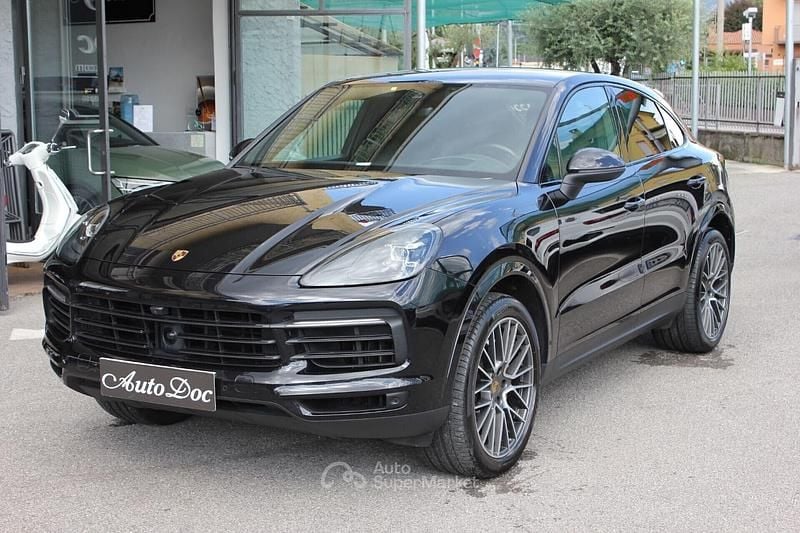 Nero Usata 2019 Porsche Cayenne SUV | 53.500 € (Buon prezzo) - Immagine 1/4