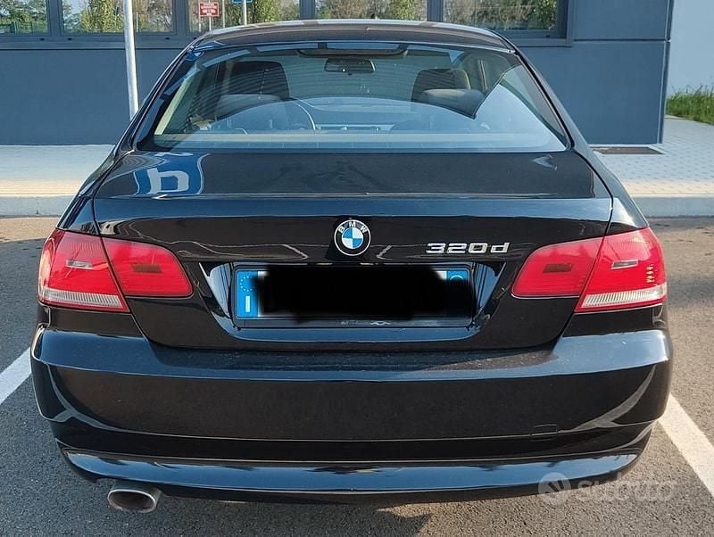 Usata BMW 320 184 CV (135 kW) 2010 Blu Coupé